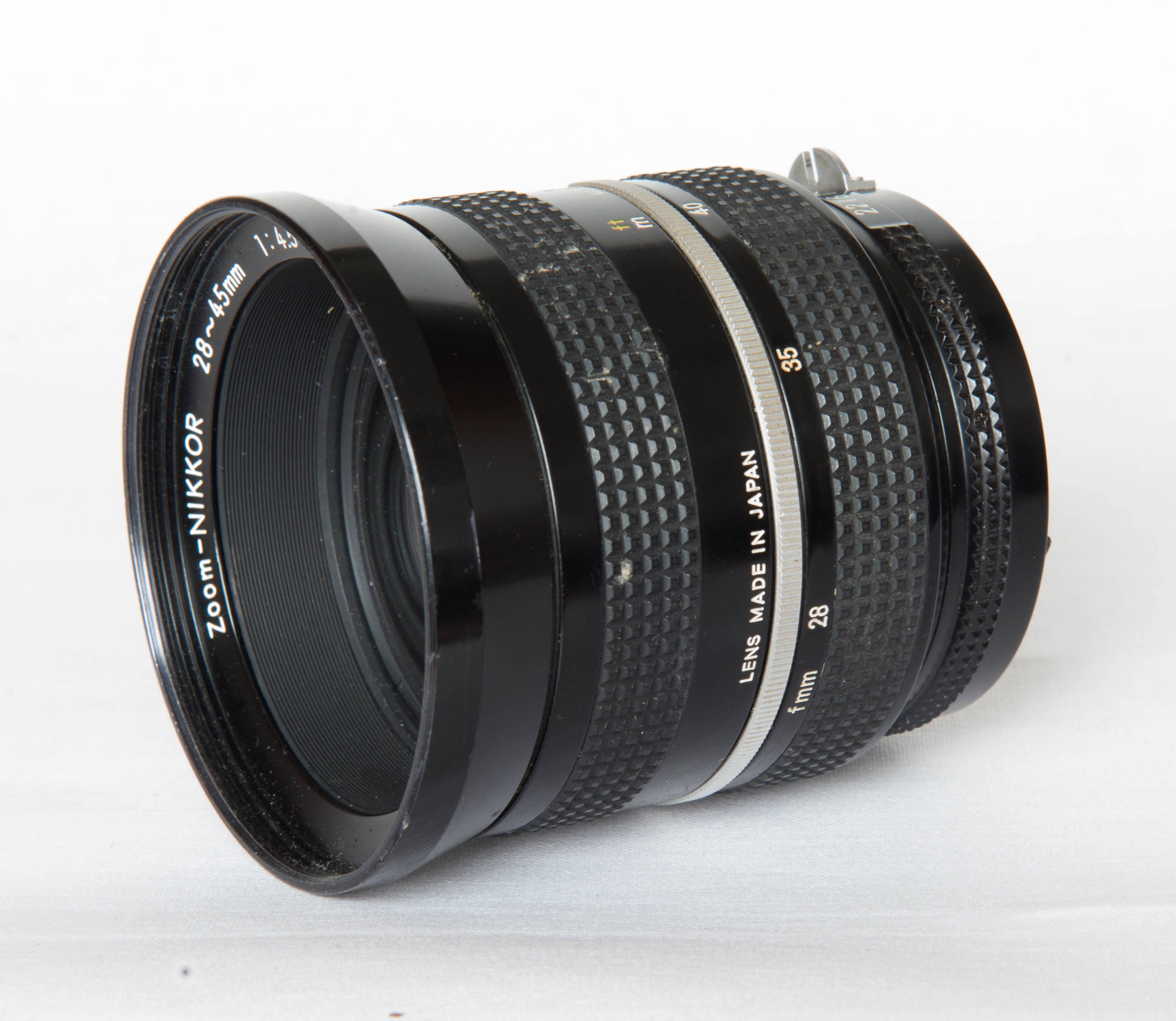 Zoom Nikkor 28-45 mm - 4.5 non AI